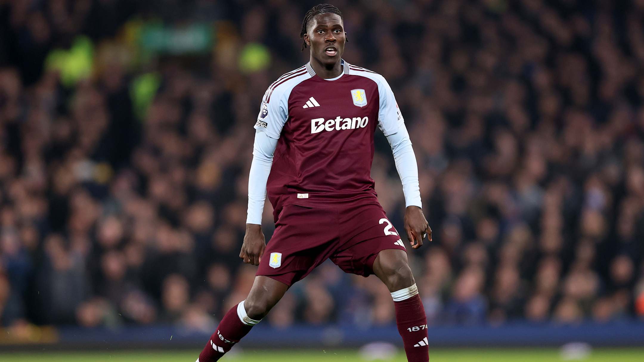 包含刚刚！阿斯顿维拉今晚扳平良机赛前成都蓉城豪取连胜，集结日法兰克福门线救险的词条